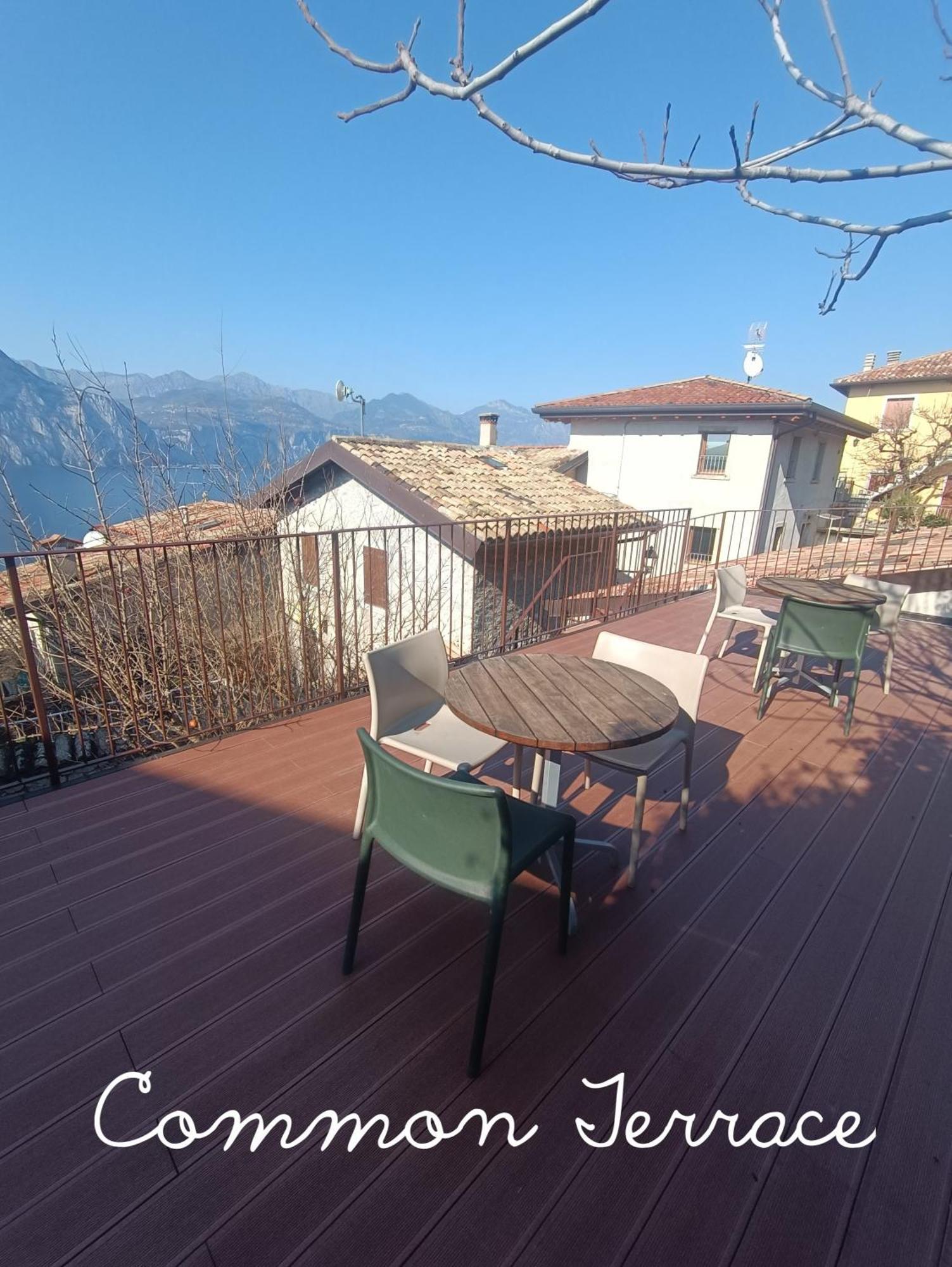 Ca De L'Angelon Lejlighedshotel Brenzone sul Garda Eksteriør billede