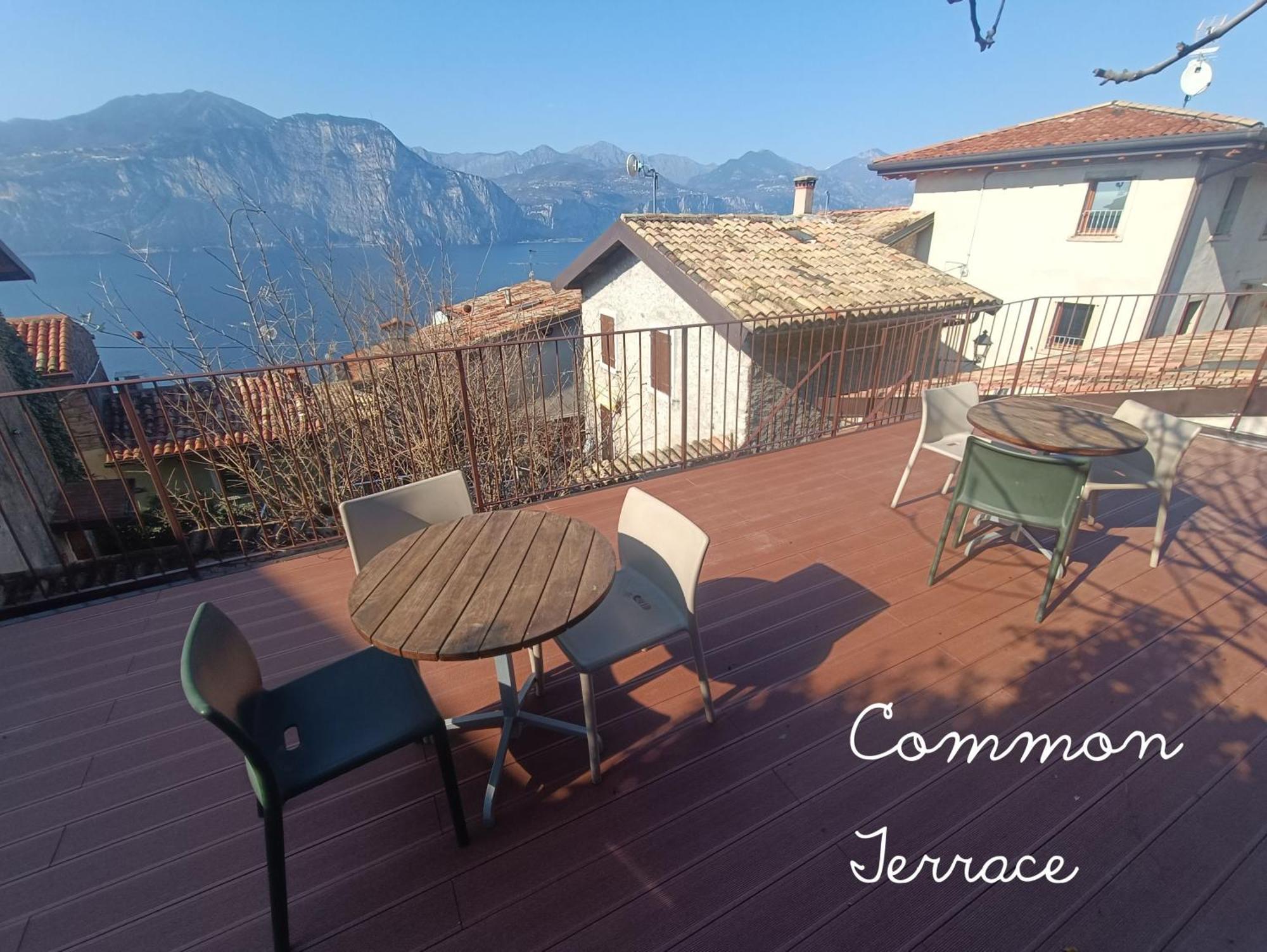 Ca De L'Angelon Lejlighedshotel Brenzone sul Garda Eksteriør billede